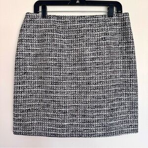 White House Black Market Black and White Tweed Skirt Size 10